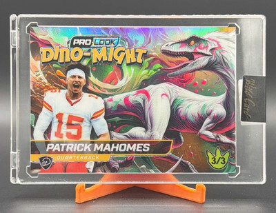 Patrick Mahomes Wild Card 2025 Dino-Might Prolook Alumination DMPRAP2-PM 3/3