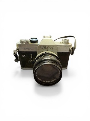 Canon FTb QL 35mm SLR Film Camera w/ FL 50mm f1.8 Lens Japan
