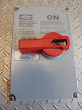 HUBBELL HBLDS3AC 3A 30 AMP CIRCUT-LOCK DISCONNECT SWITCH 600VAC