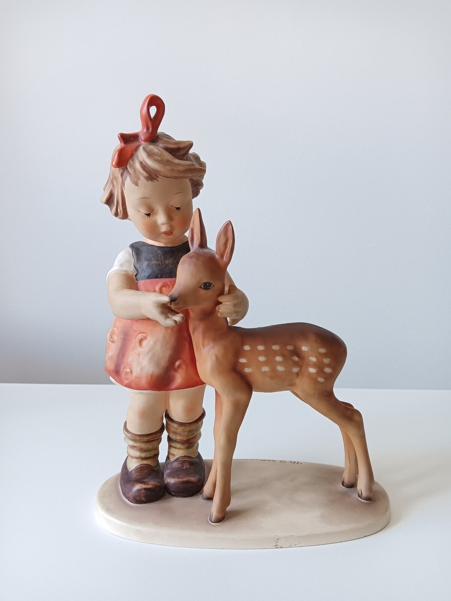 Bénitier ancien Goebel Hummel – Enfant & agneaux Bénitier ancien Goebel Hummel – Enfant & agneaux