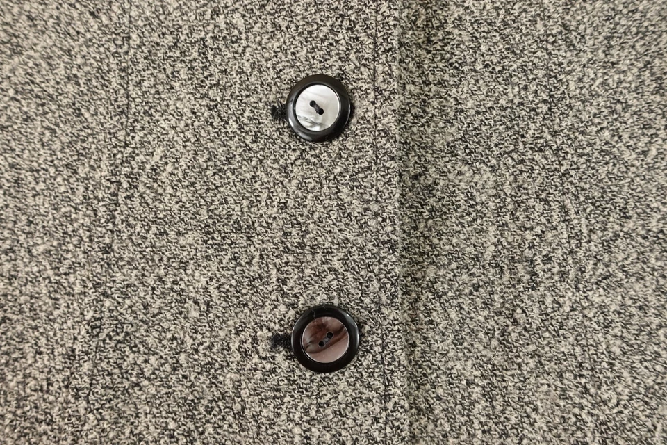 Chaqueta Kelly Graham para mujer talla 8 gris jaspeado tejido manga larga cuatro botones Foto 3 de 4