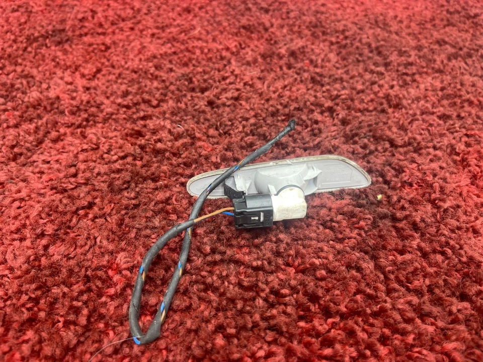 Reflector de luz de guardabarros lateral derecho BMW 2006-2015 E82 E90 E92 E93 OEM 119K Foto 4 de 4