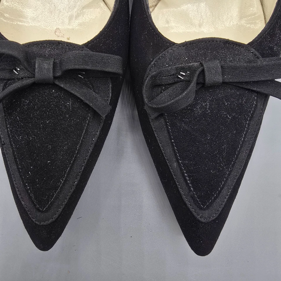 Vintage Early 1960s Sorority Debs Jaison's Black Velvet Point-Toe Bow Pumps -7AA - Image 4 of 4