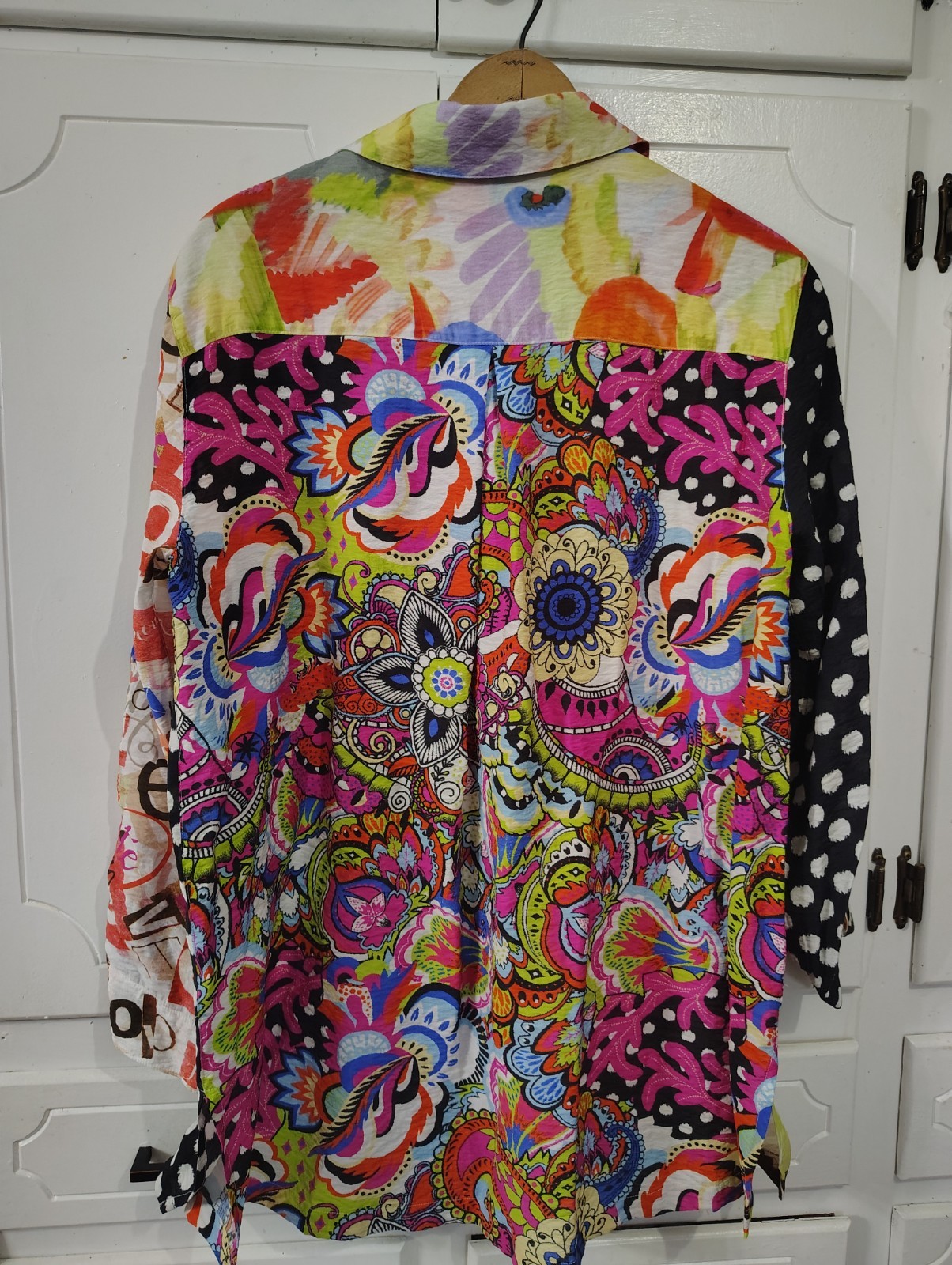 John Mark Vibrant Patchwork Print Point Collar Ro… - image 8