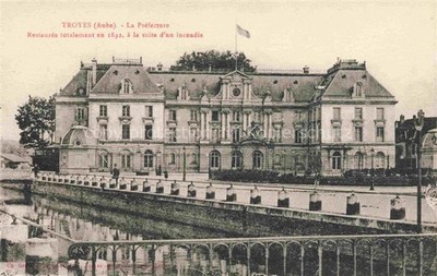 Troyes 10 Aube La Prefecture