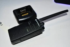Motorola RDV2020 VHF radio rv2020bkf2ba RADIO W/battery and cradle only #1