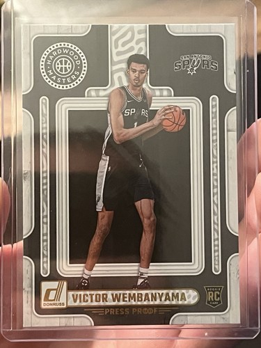 Victor Wembanyama [Gold] #3 2023 Panini Donruss Hardwood Masters card