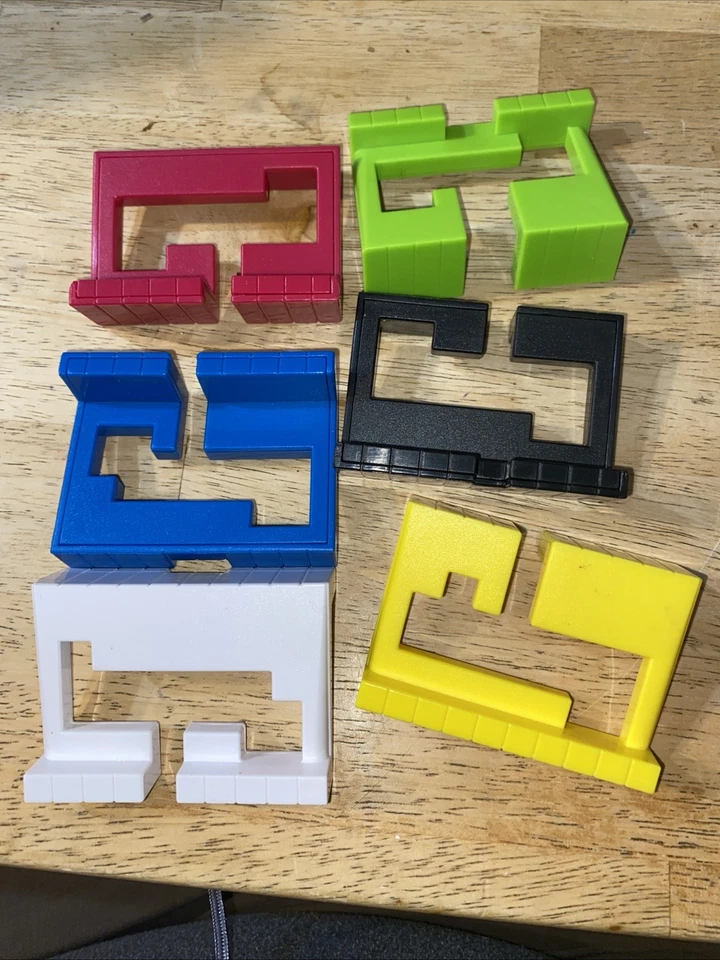 ThinkFun Zig Zag Knot Brainteaser Challenge Ages 8 to Adult NEW - Image 2 of 4