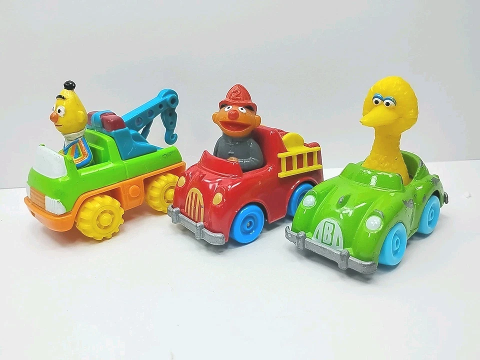 Lote de 3 carros de metal fundido Sesame Street Tyco Matchbox 1996-1997 Big Bird, Bert, Erni - Imagem 3 de 4