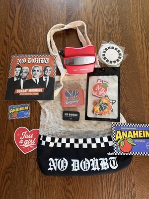 NO DOUBT Sphere Exclusive VIP Vibee Souvenir Merch Pack Items - brand new