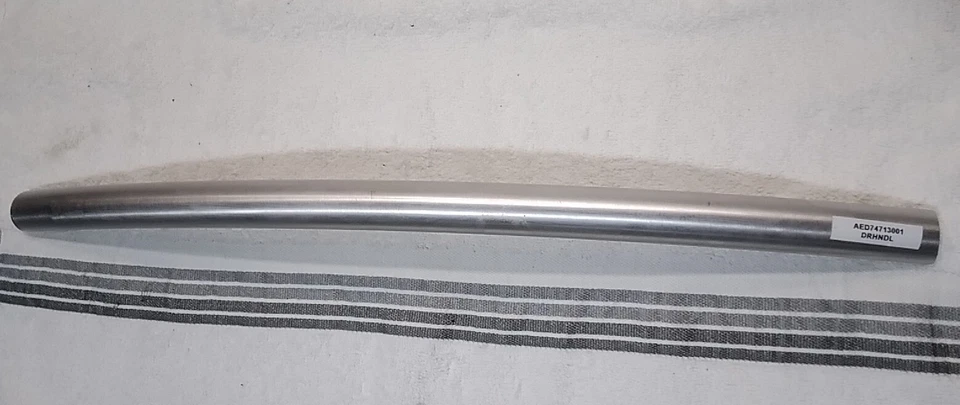 Manija de puerta para lavavajillas Samsung N.º de parte: AED74713001 Foto 3 de 4