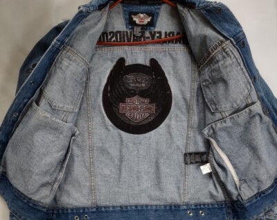 【Harley-Davidson】 Denim Jacket 刺繍 SizeM Harley-Davidson Embroidered Denim Jacket Size: L Light blue