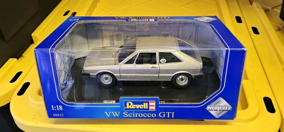 Revell 1/18 VW SCIROCCO GTI RED 1975 フォルクスワーゲン シロッコ GTI レッド 激レア 希少モデル