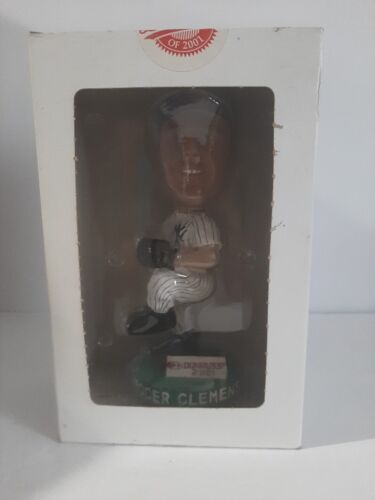 Roger Clemens 2001 Donruss Limited Bobblehead Yankees W/Card  - Picture 1 of 11