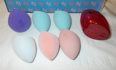Real Techniques SET OF 7 Makeup Sponge Airblend/Powder/Miracle, Travel Case NEW