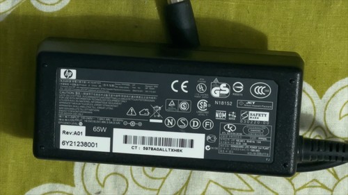 Netzteil Original HP 381090-001 384019-001 6Y21238001 Rev:01 65W 18.5V Laptop