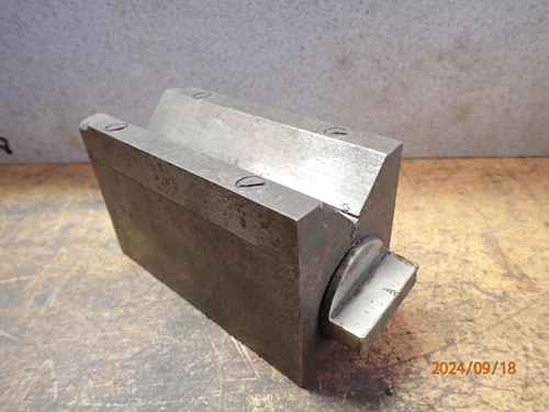 OLDER BROWN AND SHARPE 750D MAGNETIC V BLOCK MACHINIST JIG FIXTURE TOOLING