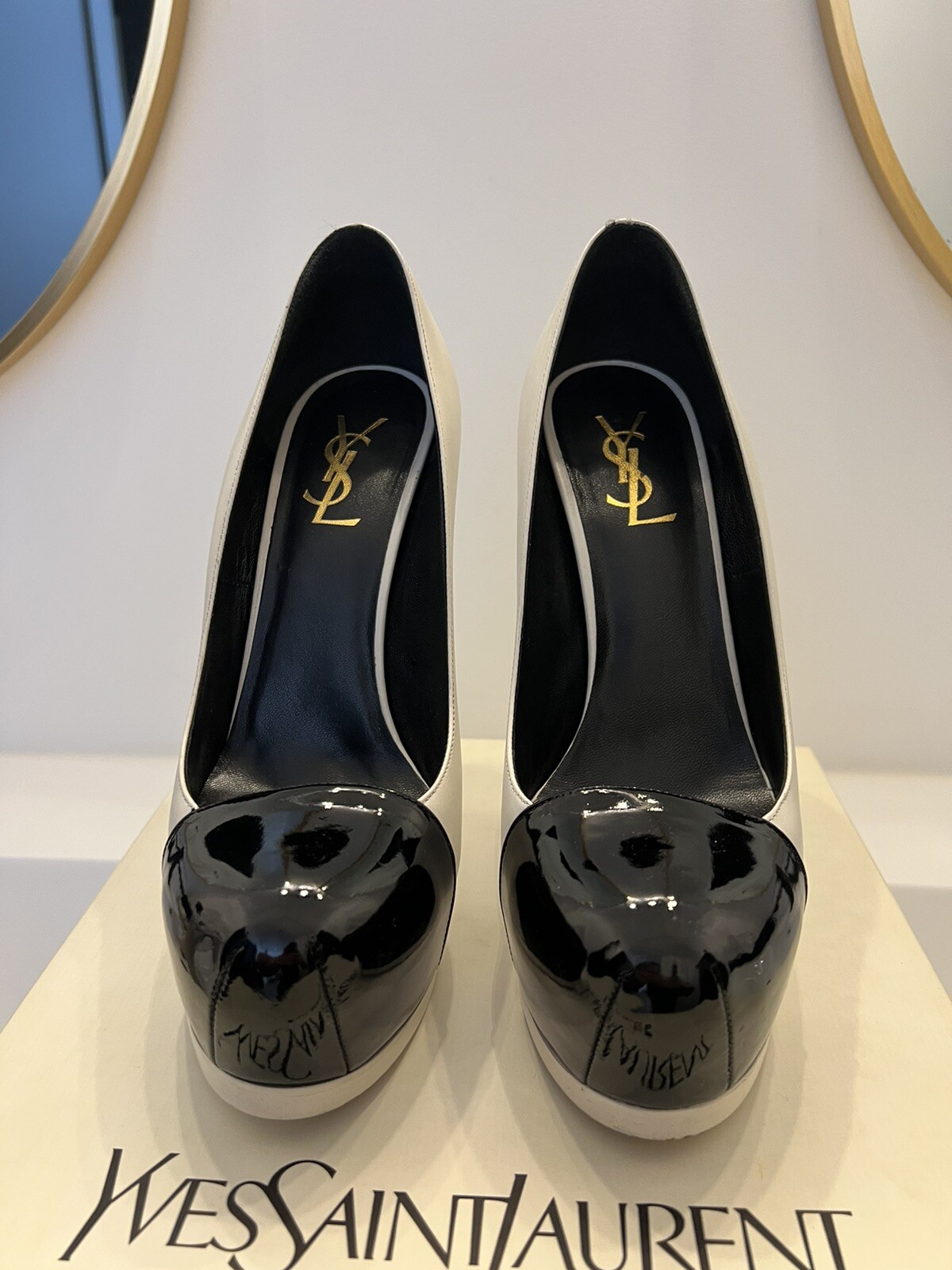 SAINT LAURENT YSL Tribute Captoe décolleté