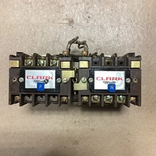 JOSLYN CLARK T31U031 W/ TB159-1 110-120V 50/60Hz Coil Reversing Contactor E91