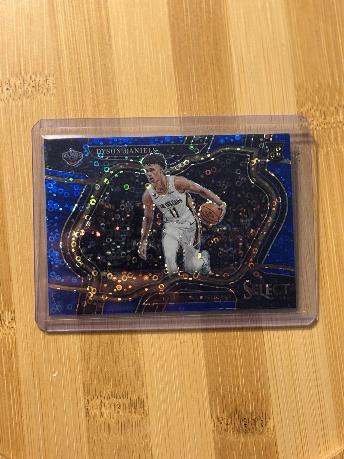 2022-23 Panini Select - Courtside Dyson Daniels #271 Blue Disco Prizm /25 (RC)