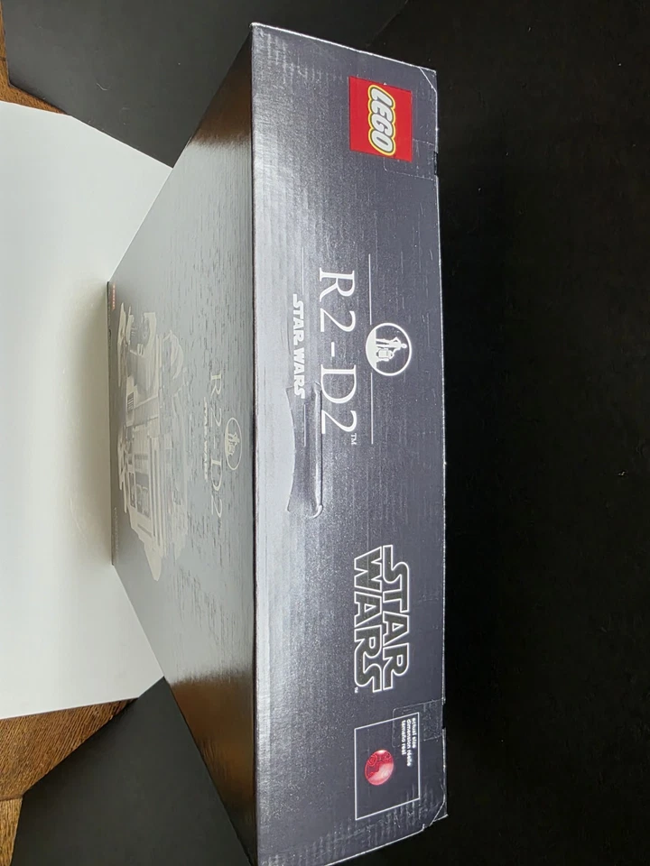 LEGO Star Wars UCS R2-D2 75308 Brand New Factory Sealed 18+ 2314pcs Collector - Image 4 of 4