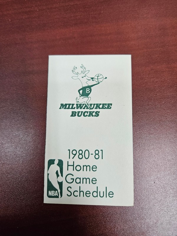 ES25 Milwaukee Bucks 1980/81 NBA Basketball Home Pocket Schedule - Saz's