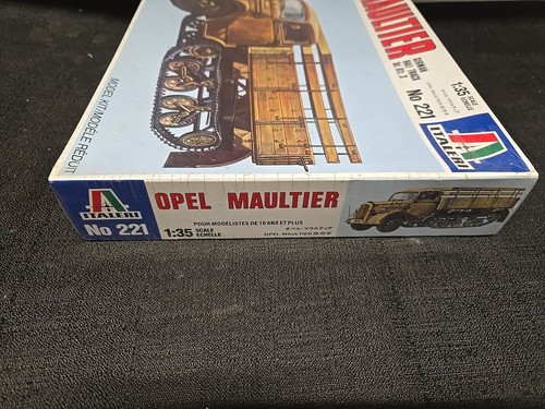 Italeri Opel Maultier German Half Track 1/35 Scale Model Kit Old Stock/Sealed - Picture 4 of 8