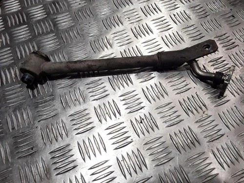 VW CADDY III Furgon 2KA, 2KH, 2CA, 2CH Turbinenschmierrohr 1.90 Diesel 33830117