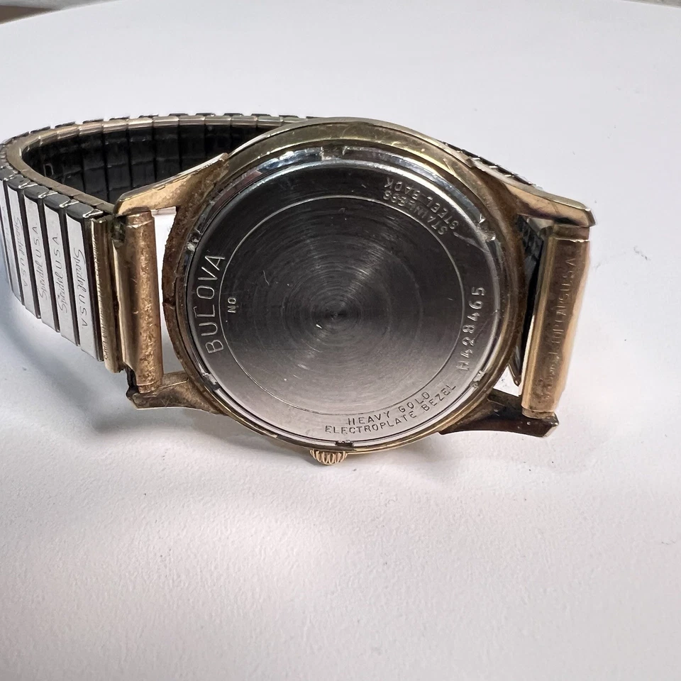 宝路华 Sea King Whale 自动镀金表圈腕表 H428465 复古 — 第 4/4 张图片