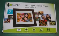GiiNii 7" LED Digital Picture Frame GH-702P-1  NIB