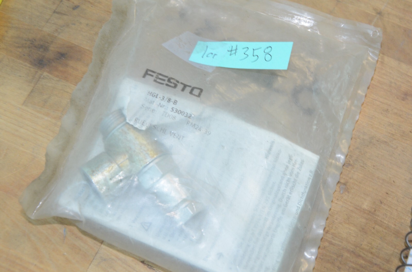 Festo HGL-3/8-B 530032 Check Valve New Open Box HGL3/8B