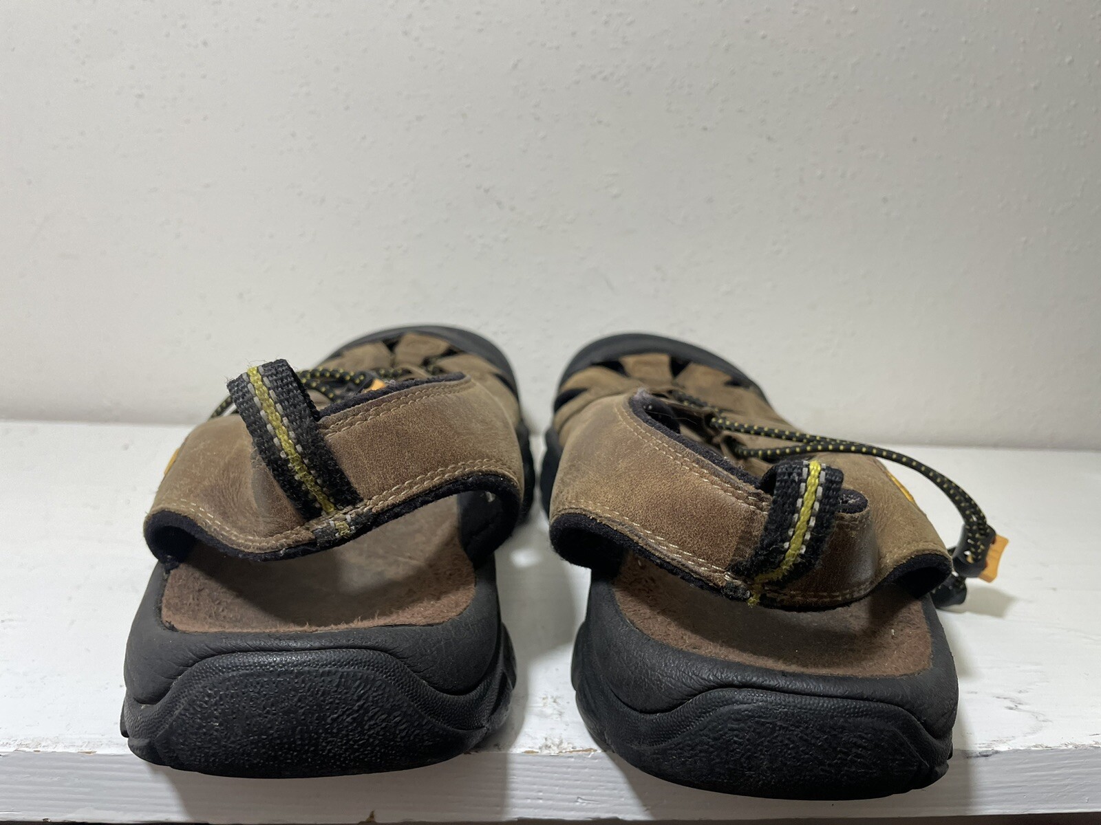 Sandali da trekking sportivi impermeabili in pelle marrone KEEN Newport H2 da uomo taglia 10 10 5