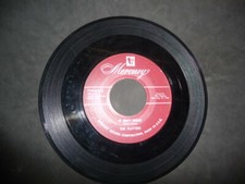 THE PLATTERS- It Isn't Right/You'll Never Never Know - VG -45 - Mercury