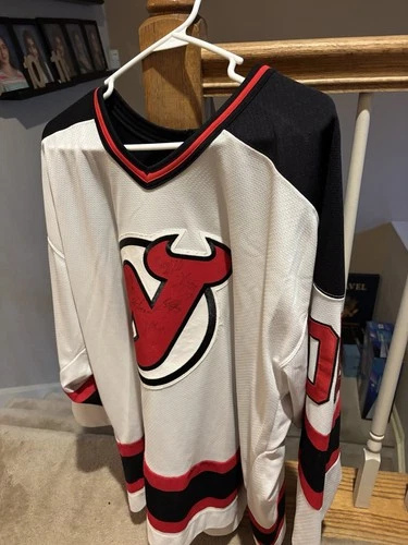 New Jersey Devils MULTI PLAYER Signed Autographed  NHL Hockey Jersey SIZE XL
