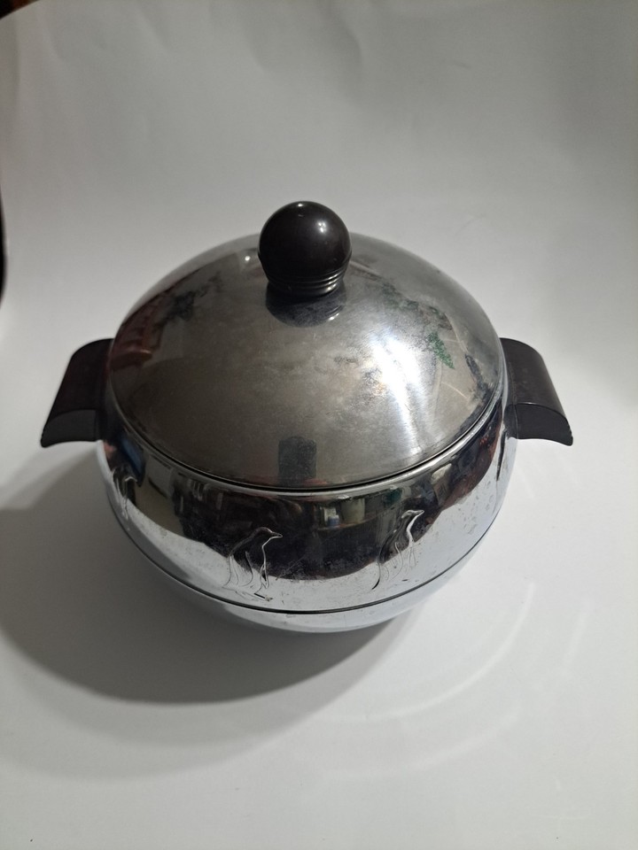 Vintage West Bend Penguin Hot Cold Food Server Ice Bucket Bakelite Handles 