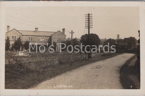 Yorkshire Postcard: Leathley Village Scenic Rural Street View DD195