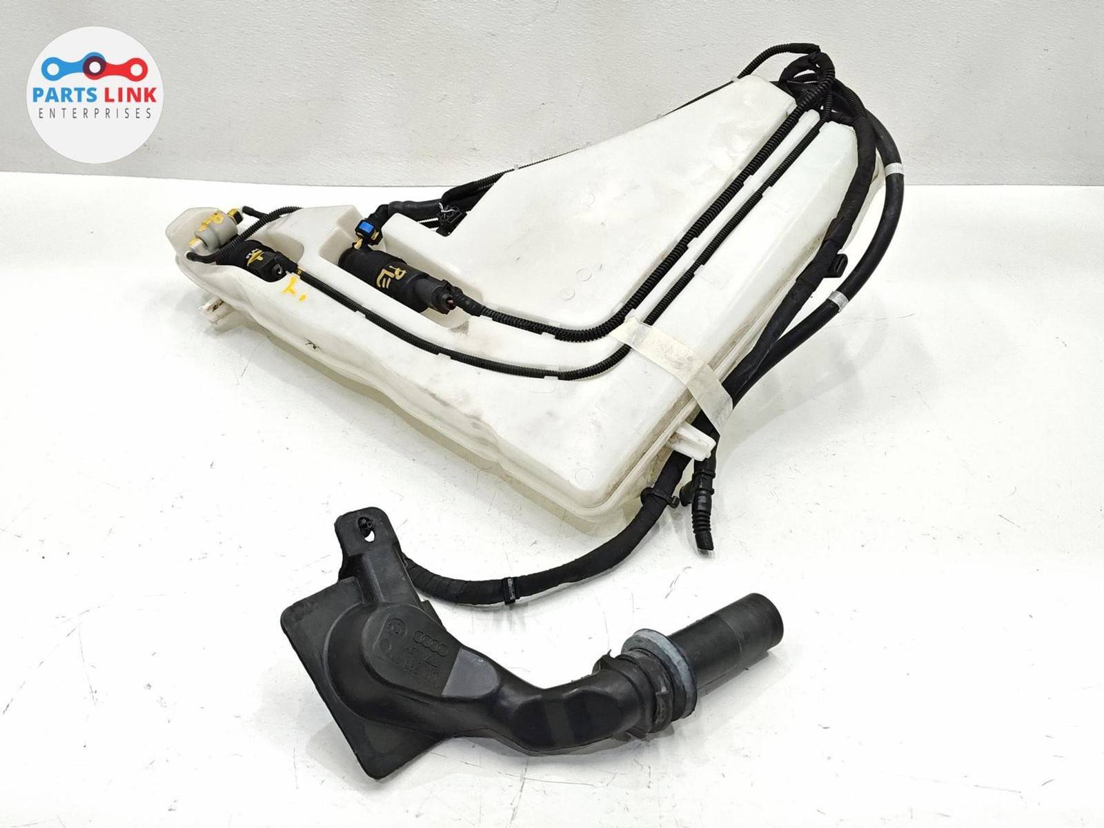 Bentley Bentayga Speed 2017-2020 Front Filler neck with flange