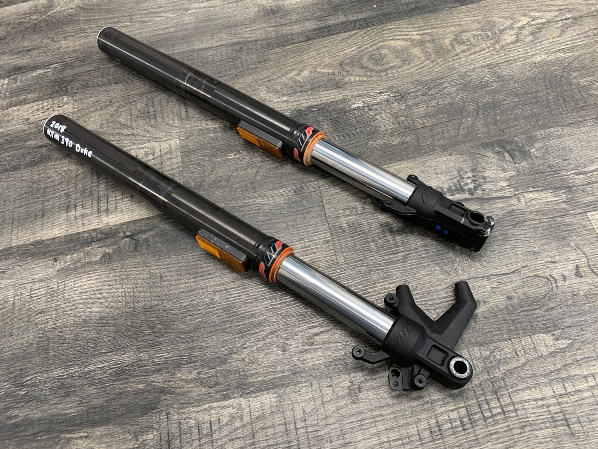 2020年　390Dukeフロントパイプ KTM 2018-2022 390 Duke OEM Front Left & Right Forks Shocks Dampers
