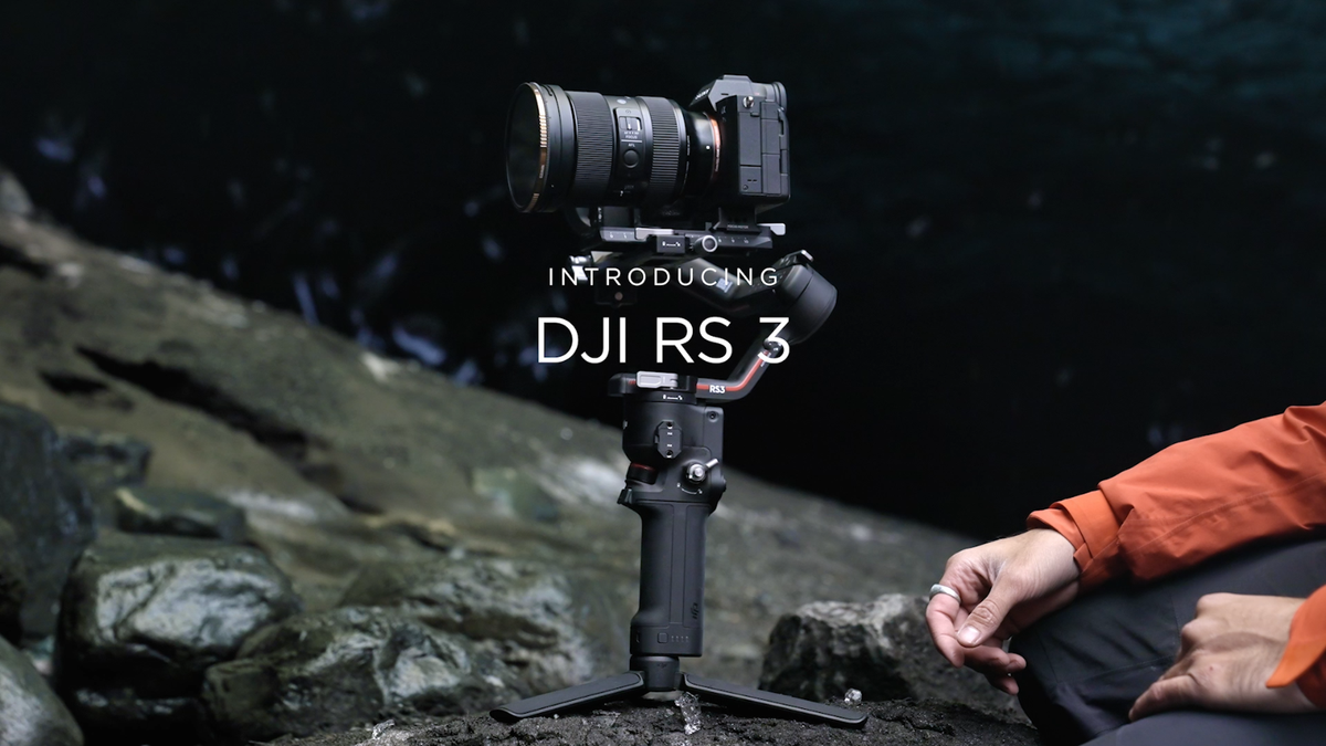 DJI RS 3 Gimbal Stabilizer Combo - Black (CP.RN.00000217.01 DJI RS 3 Gimbal Stabilizer Combo - Black (CP.RN.00000217.01