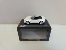 Minichamps 1/64 Alfa Romeo 8C Spider - White Metallic - 2007 - 640120532