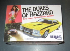 MPC The Dukes of Hazzard Daisy Duke's Plymouth Road Runner Model 1/25 Kit Sealed