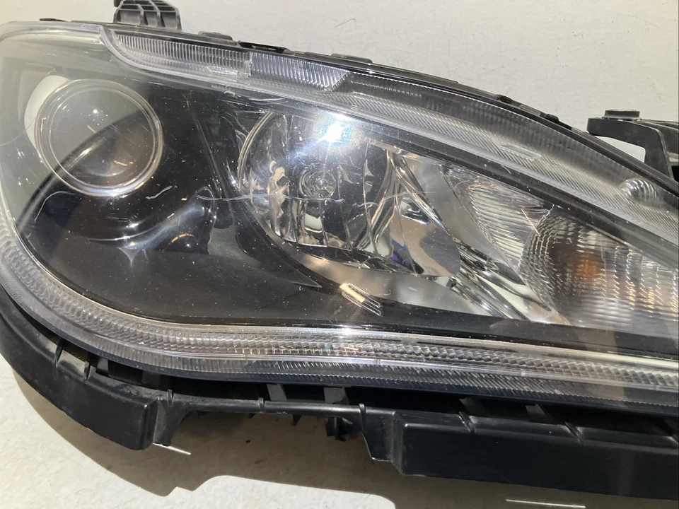 Chrysler Pacifica 2017-2020 pasajero derecho halógeno con faro LED OEM 1907 Foto 4 de 4