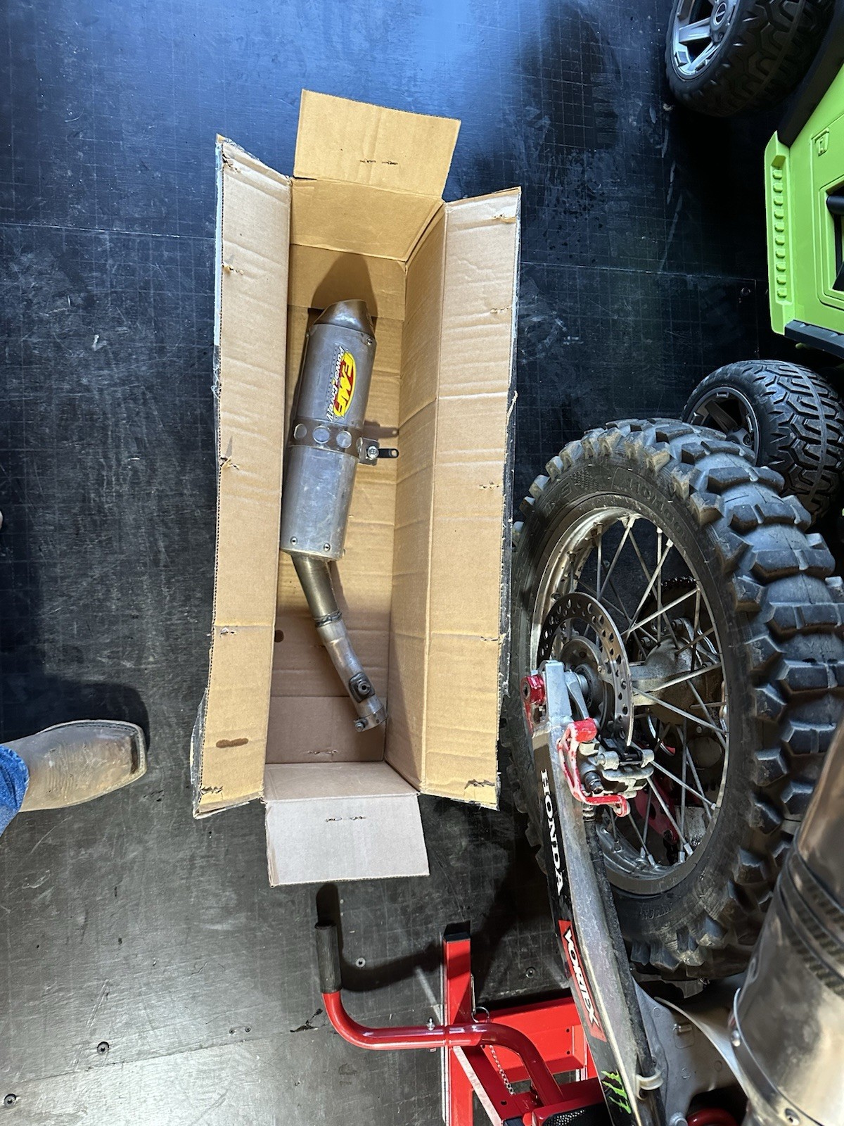 FMF  POWERCORE MUFFLER Honda CRF450R CRF250X 2005-2008