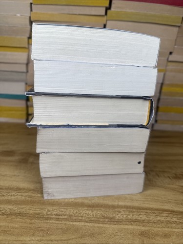 The Land of Stories Complete Paperback Gift Paperback 1 Hardcover Colfer Chris - Picture 2 of 5