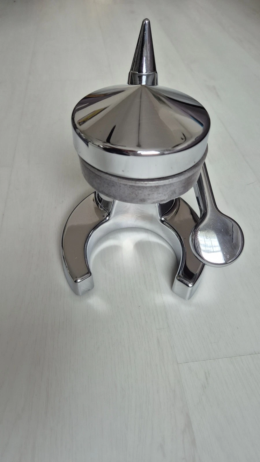 Vintage Chrome Citreous Juicer Manual Press Lever Arm in good Condition