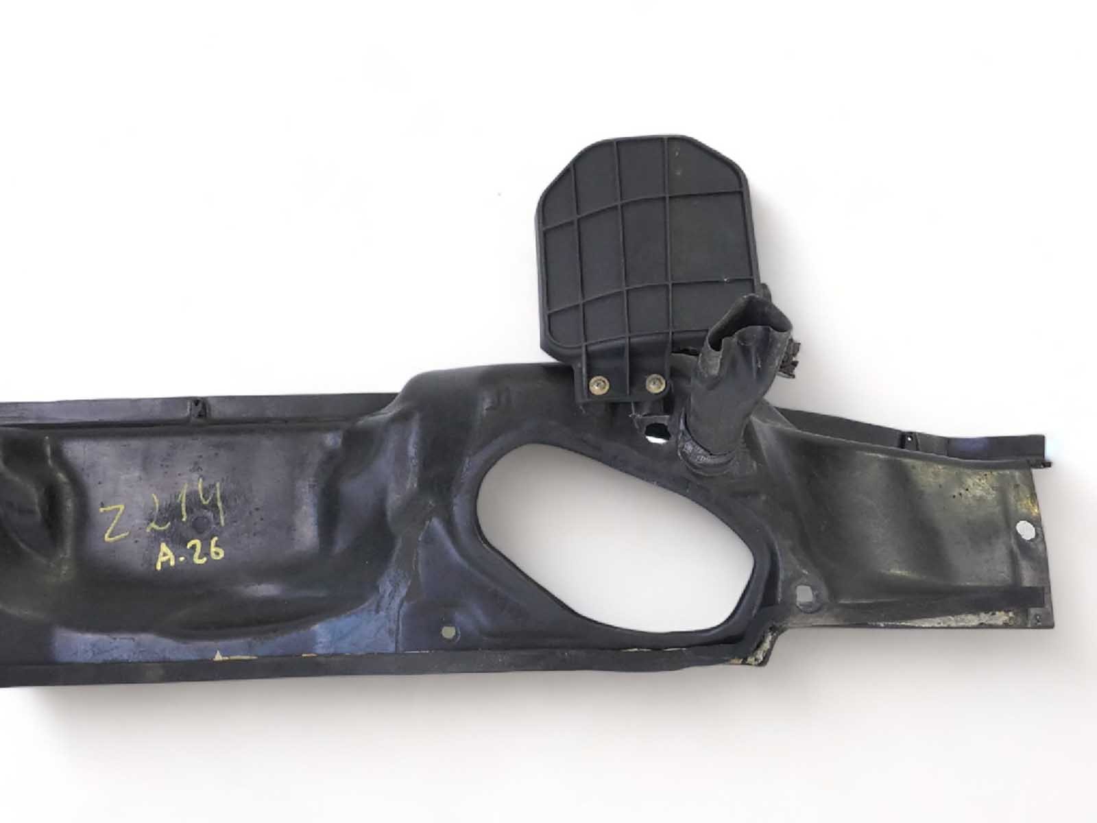 2004 - 2012 Maserati Quattroporte M139 Cowl Vent Panel Cover Windshield 67276800