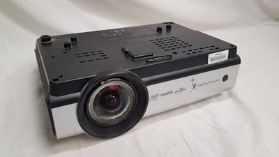 OHNE FERNBEDIENUNG! Promethean PRM-35 VGA HDMI Projektor NUR EINHEIT