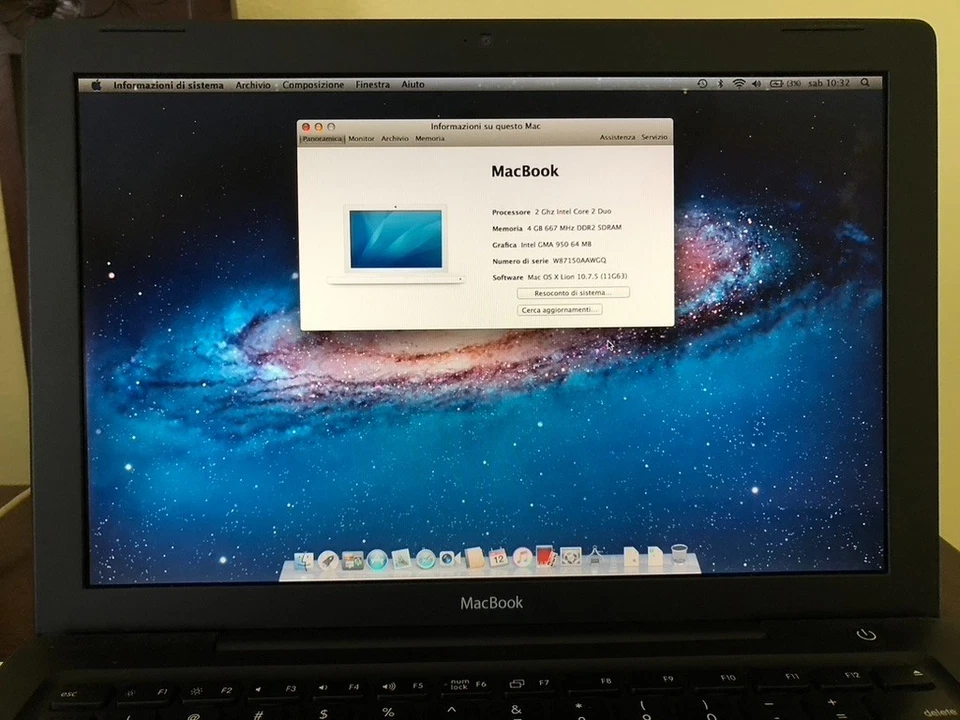 Apple Macbook A1181 Core 2 Duo 2006 Black - 120GB SSD - 4 GB RAM - Immagine 2 di 4