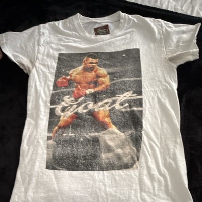 R Max Clothing White Boxing GOAT Graphic Men's S Crew Neck Tee