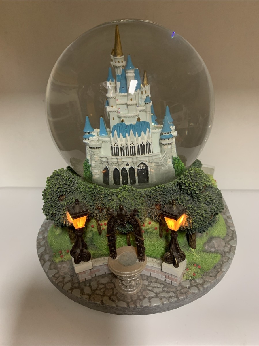 Disney World Cinderella Castle Light Up Snow Globe 'This Is Love
